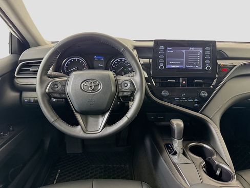 Used 2024 Toyota Camry SE FWD image 22