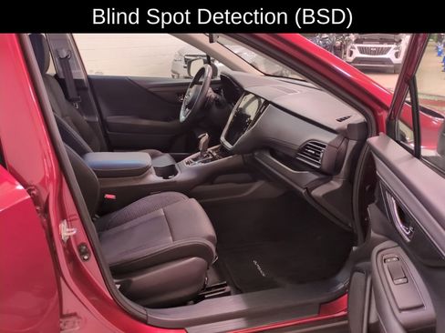 Used 2023 Subaru Outback Premium image 12