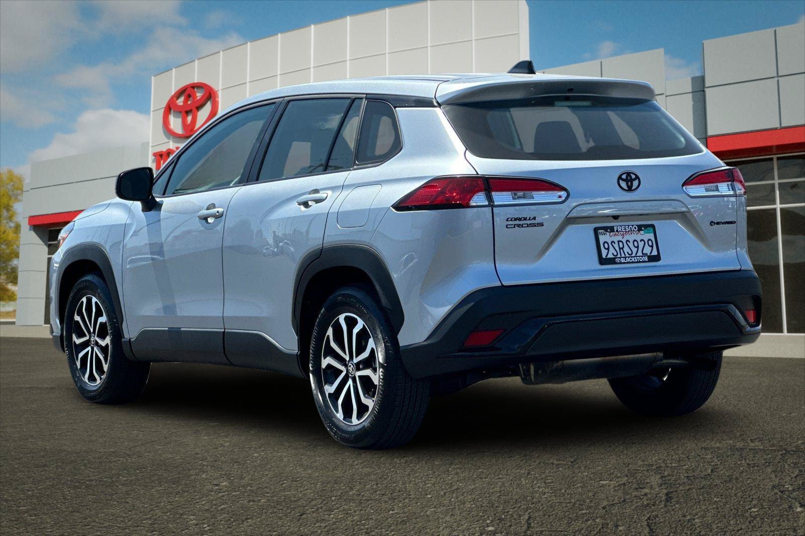 Certified 2025 Toyota Corolla Cross AWD Hybrid image 5