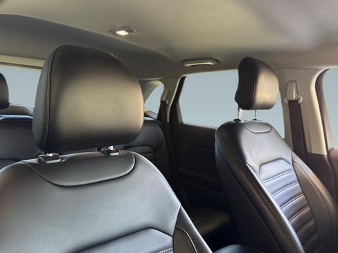 Used 2019 Ford Edge SEL w/ Equipment Group 201A FWD image 27