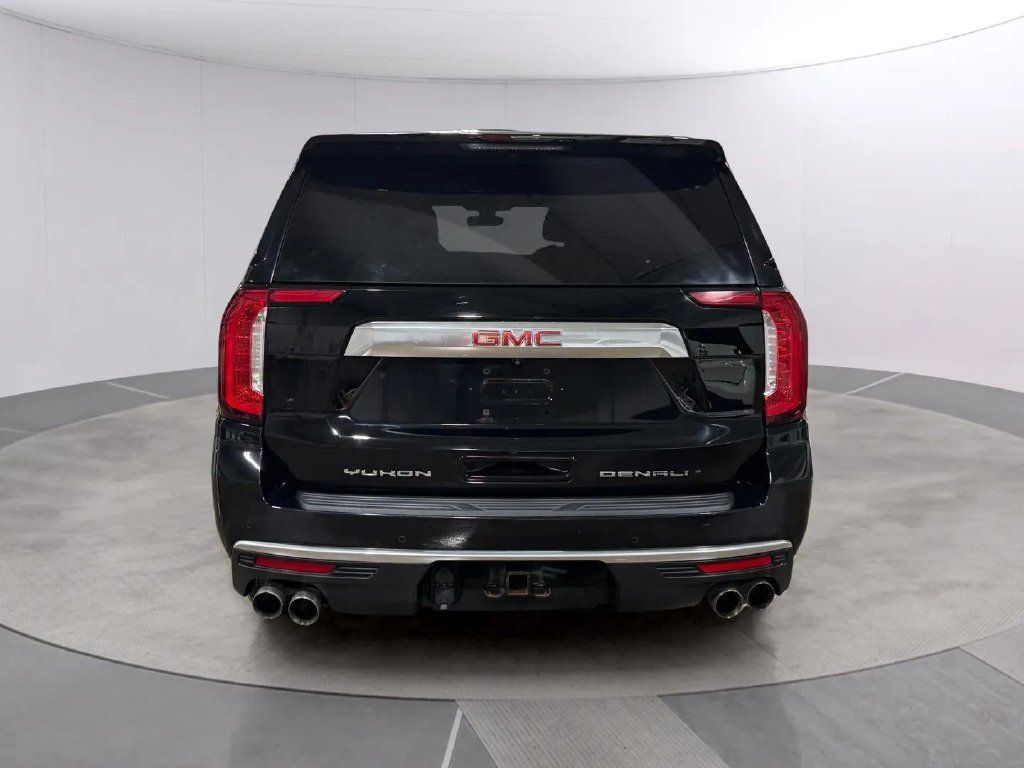Used 2022 GMC Yukon XL Denali AWD/4WD image 4