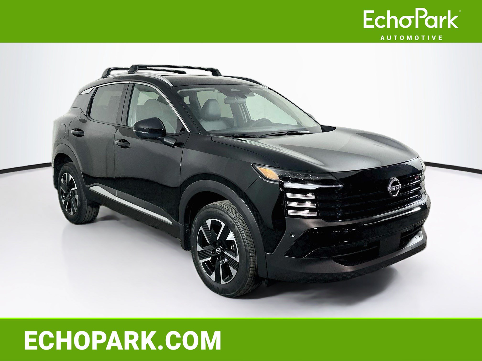 Used 2026 Nissan Kicks SR FWD image 1