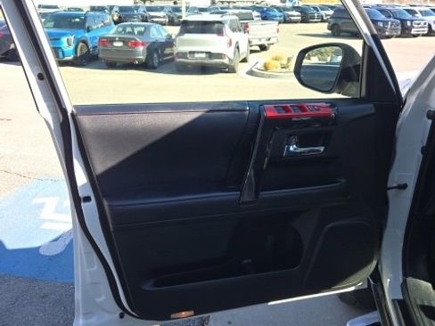 Used 2023 Toyota 4Runner TRD Off-Road image 10