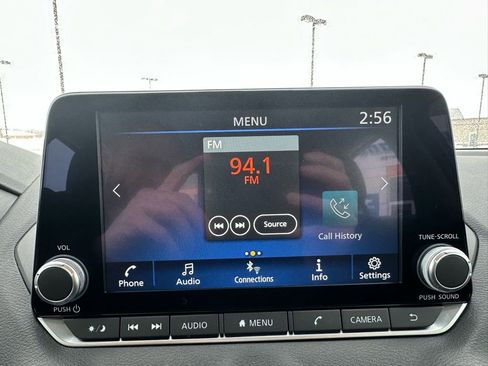 Used 2024 Nissan Sentra SV image 14