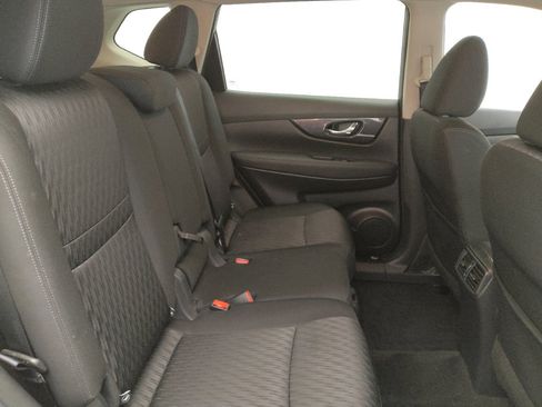 Used 2018 Nissan Rogue SV w/ Premium Package AWD/4WD image 19