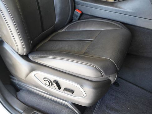 Used 2024 Jeep Wagoneer L Series II w/ Flexible Seating Group image 31