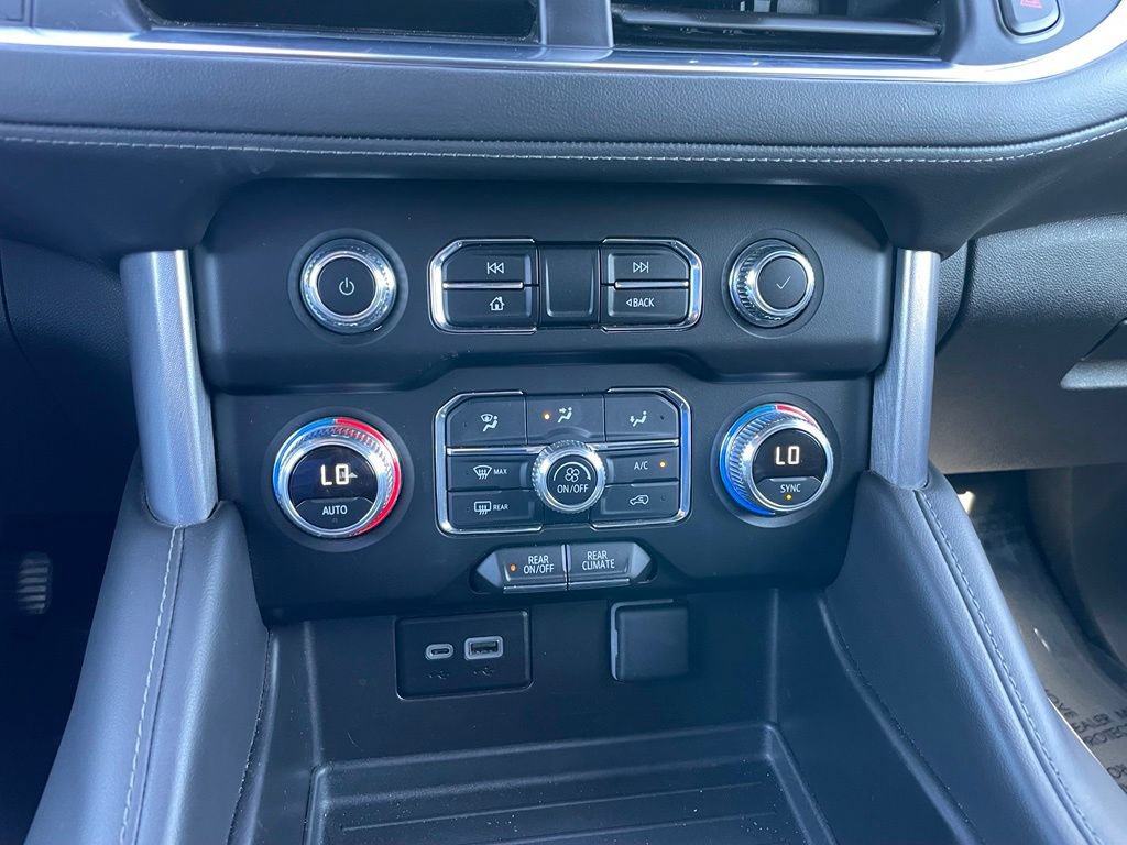 Used 2024 GMC Yukon SLE AWD/4WD image 13