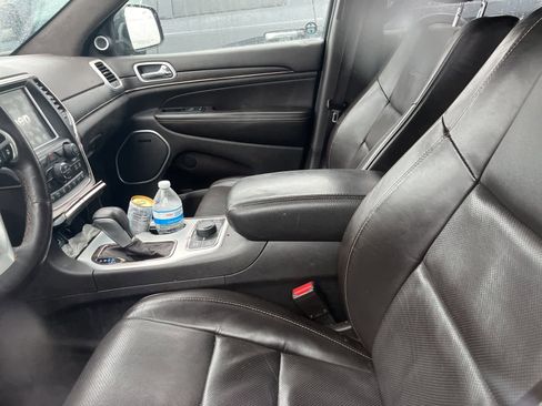 Used 2018 Jeep Grand Cherokee Summit image 23