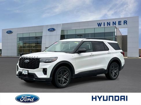 Used 2025 Ford Explorer ST-Line w/ ST-Line Street Pack AWD/4WD image 1
