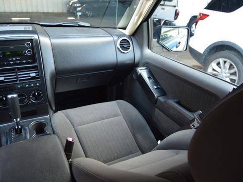 Used 2010 Ford Explorer Sport Trac XLT AWD/4WD image 44