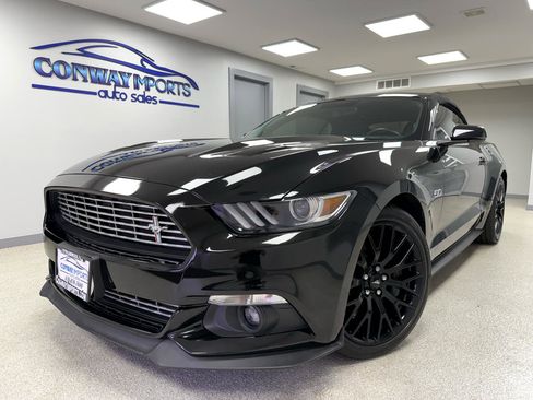 Used 2017 Ford Mustang GT Premium w/ GT Performance Package image 34
