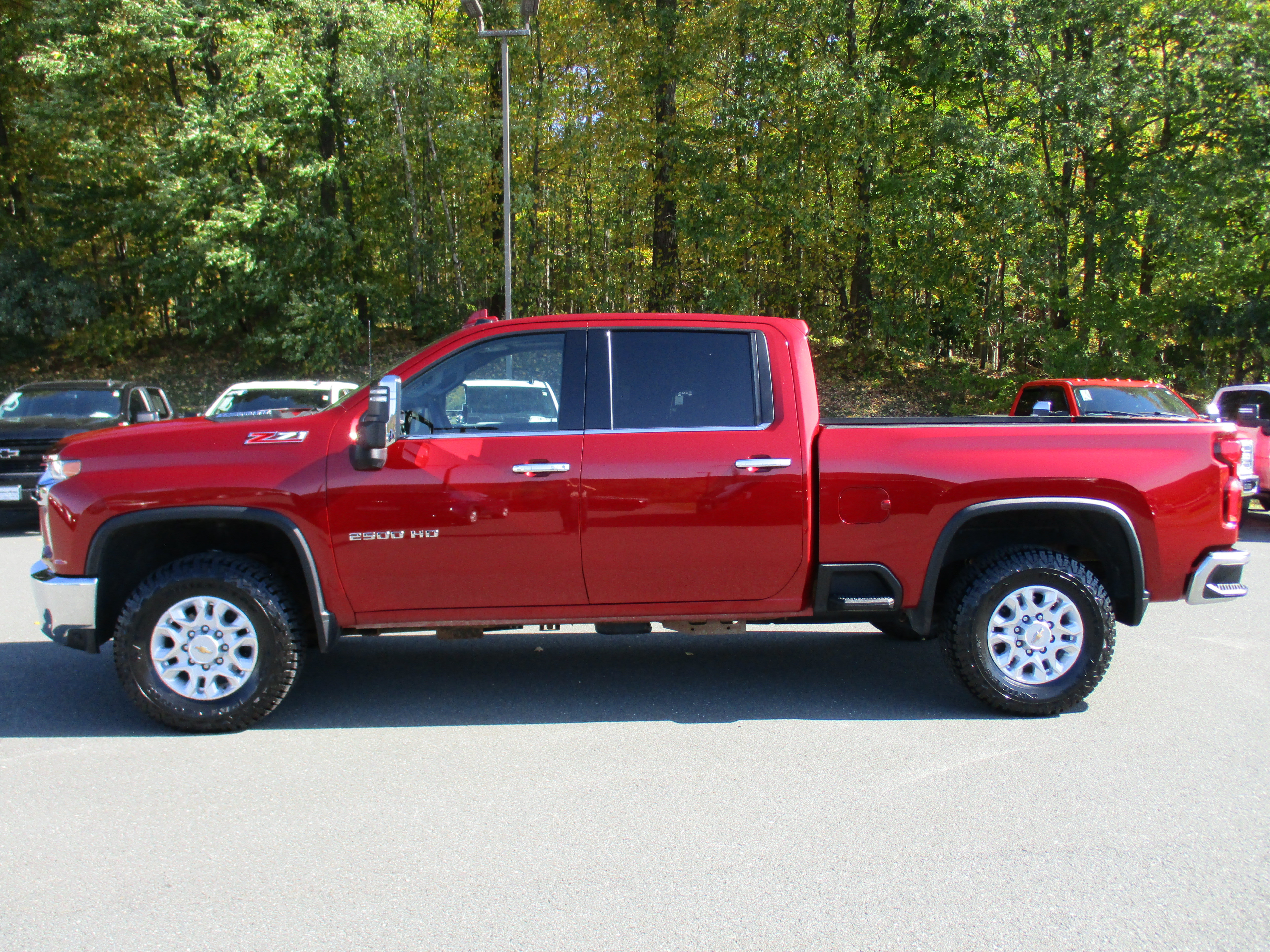 Used 2021 Chevrolet Silverado 2500 LTZ w/ LTZ Convenience Package AWD/4WD image 8