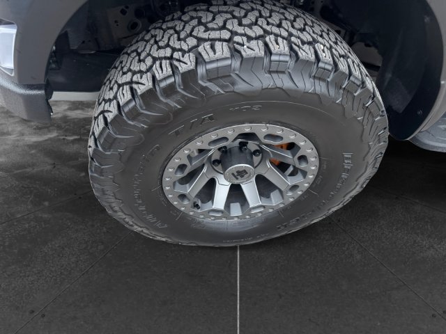 Used 2025 Ford F150 Raptor AWD/4WD image 9