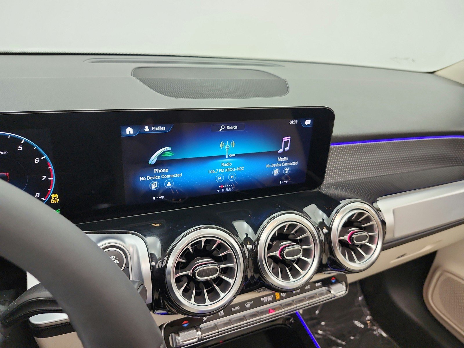 Used 2023 Mercedes-Benz GLB 250 image 14