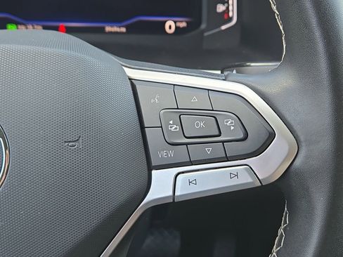 Used 2023 Volkswagen Atlas SE image 24