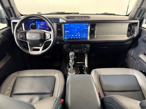 Used 2022 Ford Bronco Outer Banks image 14