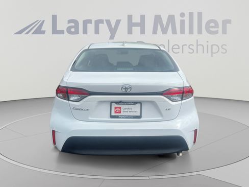 Certified 2025 Toyota Corolla LE FWD image 4