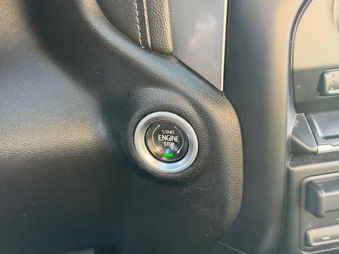 Used 2022 Chevrolet Silverado 2500 LTZ w/ LTZ Plus Package AWD/4WD image 32