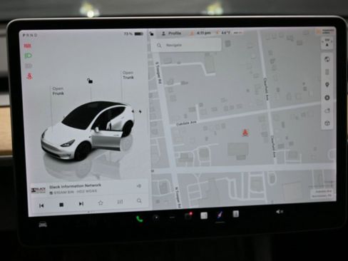 Used 2022 Tesla Model Y Performance image 23