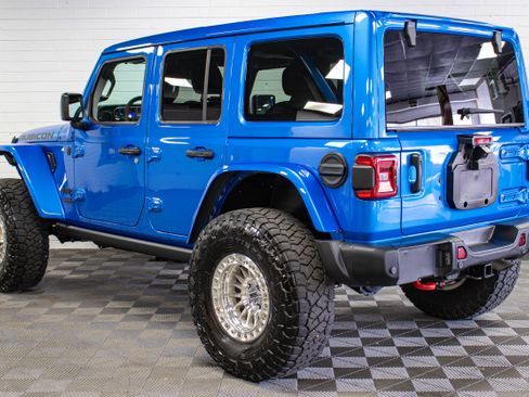 Used 2024 Jeep Wrangler Unlimited Rubicon w/ Capability Package AWD/4WD image 5