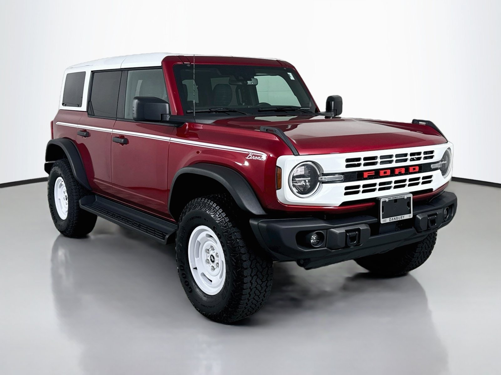 Used 2025 Ford Bronco Heritage Edition AWD/4WD image 7
