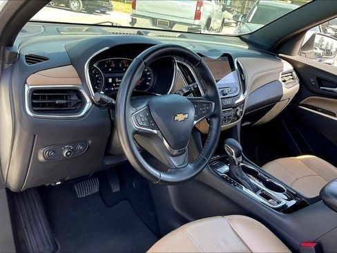 Used 2023 Chevrolet Equinox Premier image 35