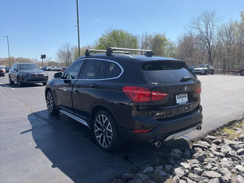 Used 2021 BMW X1 xDrive28i w/ Convenience Package image 3