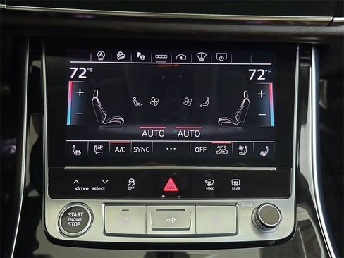 Used 2023 Audi Q8 Prestige w/ Prestige Package image 26