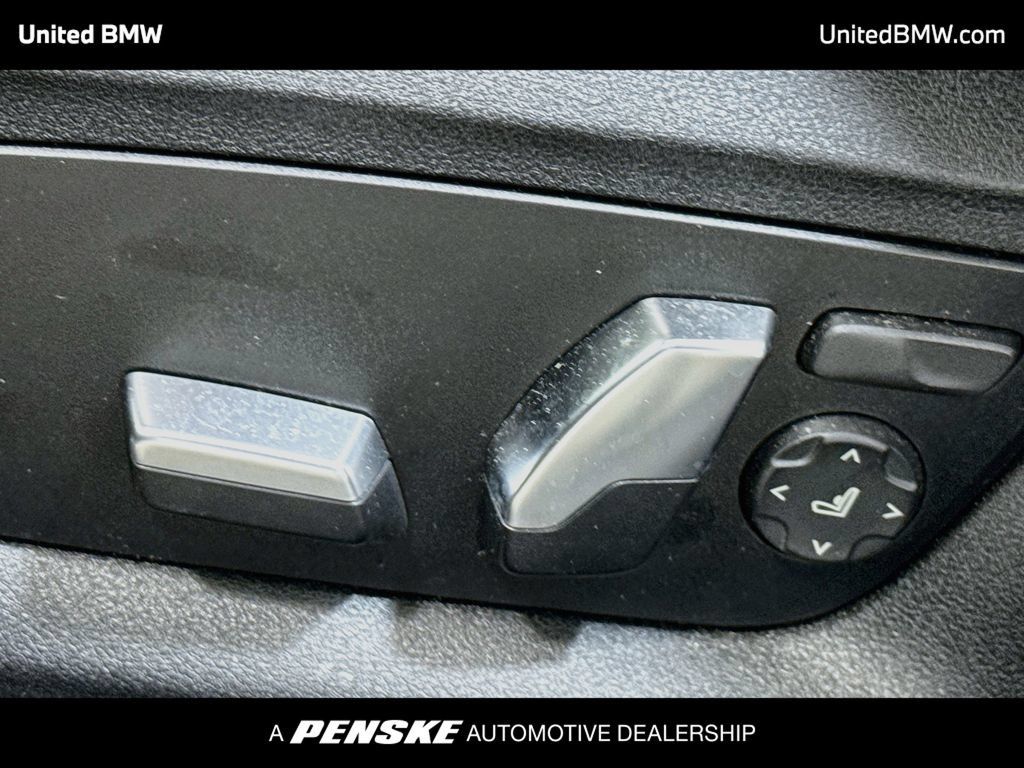 Used 2023 BMW 540i w/ M Sport Package RWD image 11