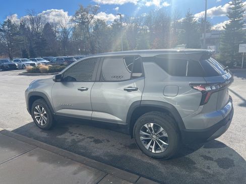 Used 2026 Chevrolet Equinox LT image 44