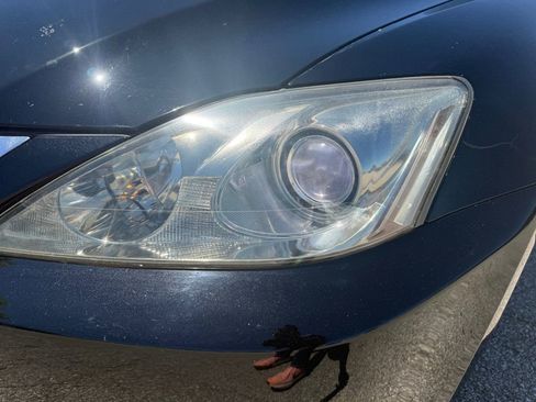 Used 2010 Lexus IS 350C RWD image 14