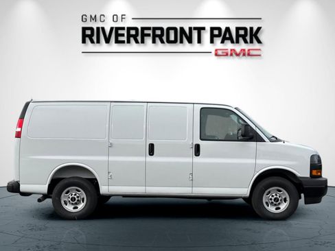 New 2025 GMC Savana 2500 w/ Driver Convenience Package image 2