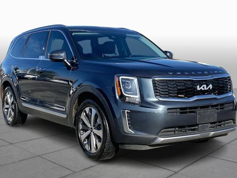 Used 2022 Kia Telluride S image 3