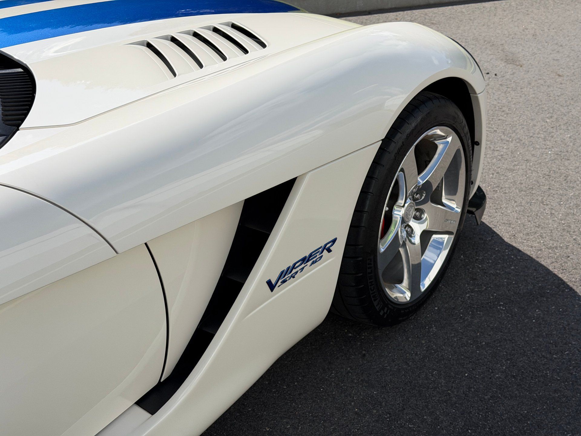 Used 2006 Dodge Viper SRT-10 w/ VOI9 Edition RWD image 16