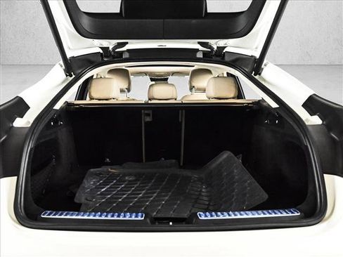 Used 2022 Mercedes-Benz GLC 300 4MATIC Coupe image 6