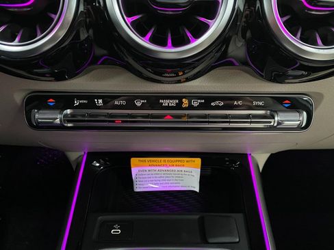 New 2026 Mercedes-Benz GLB 250 4MATIC image 26