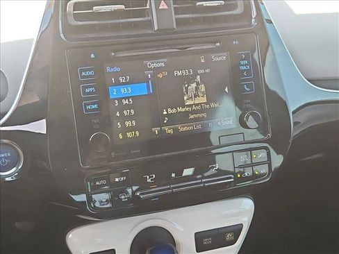 Used 2016 Toyota Prius Three FWD image 17