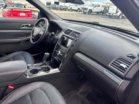 Used 2018 Ford Explorer Sport w/ Equipment Group 401A AWD/4WD image 16