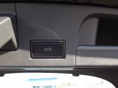 Used 2021 Volkswagen Arteon SEL Premium image 33