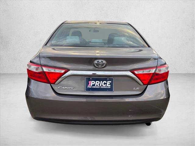 Used 2017 Toyota Camry LE FWD image 5