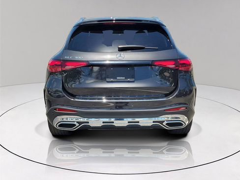 Used 2023 Mercedes-Benz GLC 300 image 5