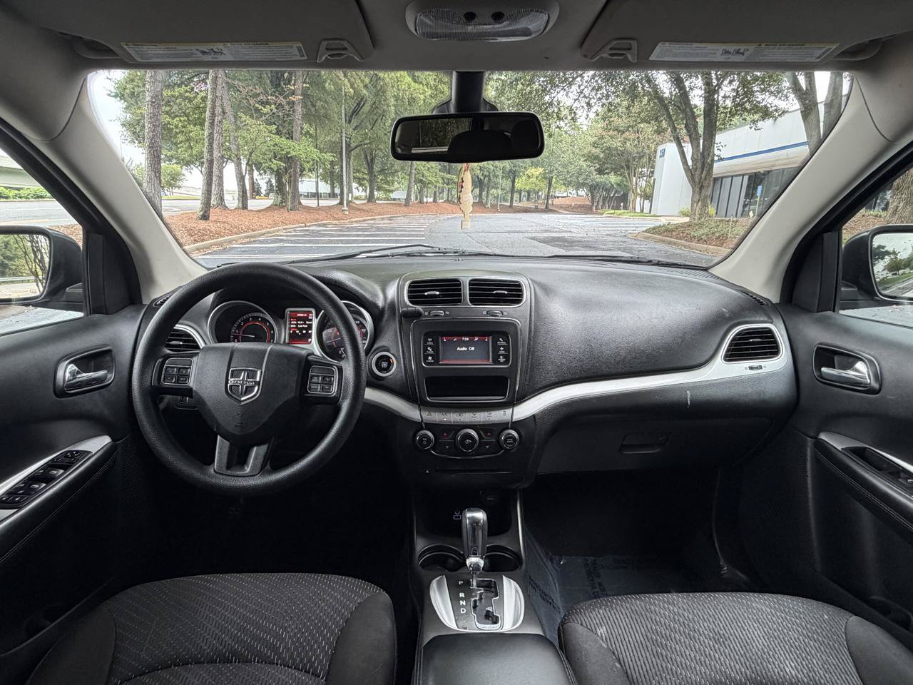 Used 2020 Dodge Journey SE w/ Blacktop Package FWD image 19