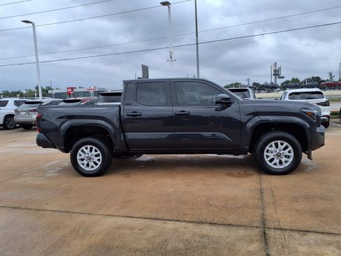 Certified 2026 Toyota Tacoma SR5 RWD image 5