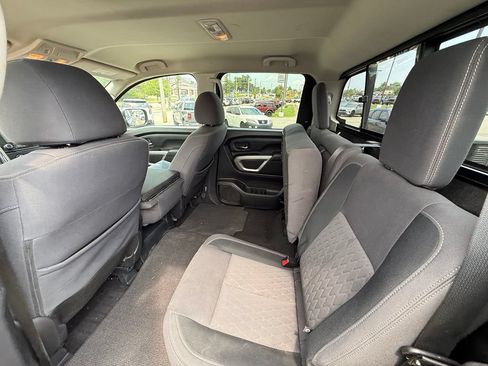 Used 2020 Nissan Titan SV AWD/4WD image 24