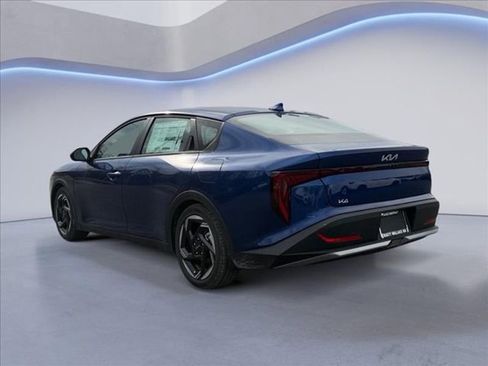 New 2025 Kia K4 EX image 5