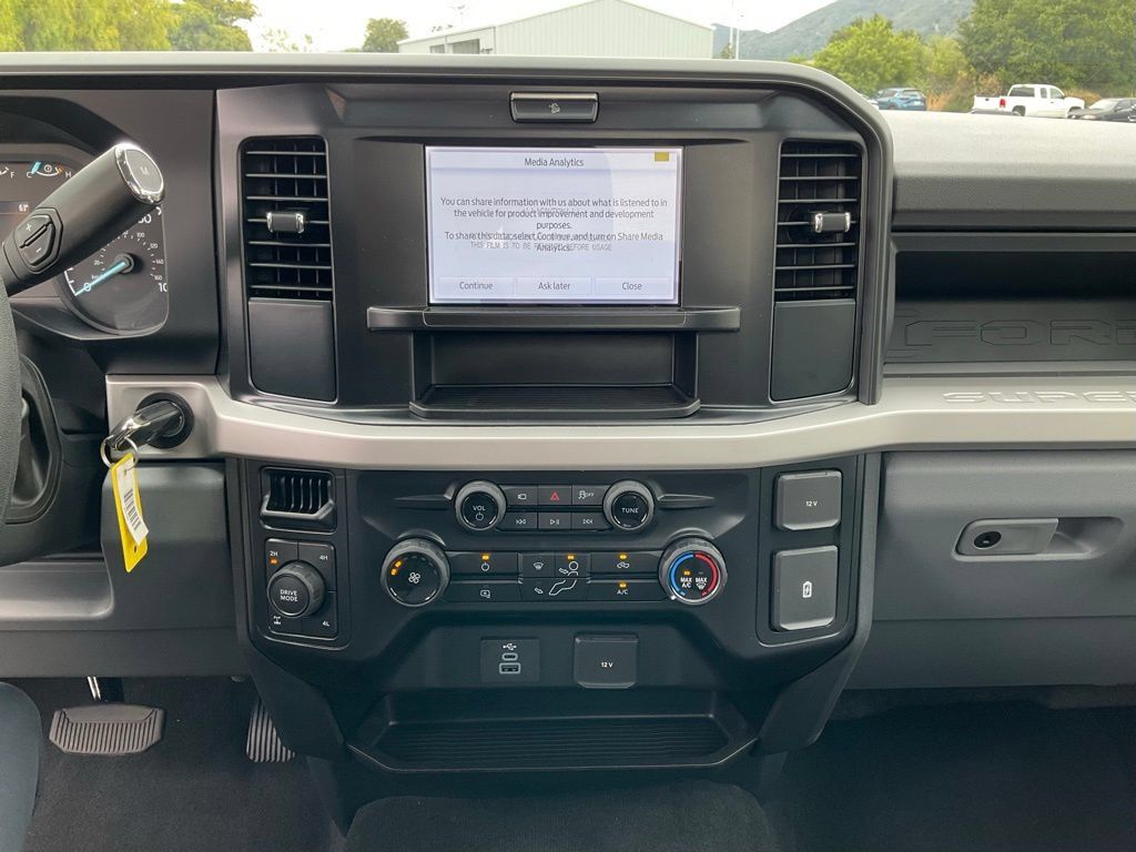 New 2025 Ford F350 XL w/ STX Appearance Package AWD/4WD image 55