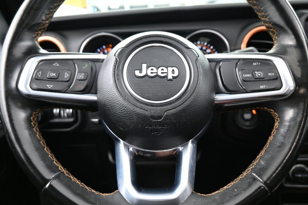 Used 2021 Jeep Wrangler Unlimited Sahara AWD/4WD image 26