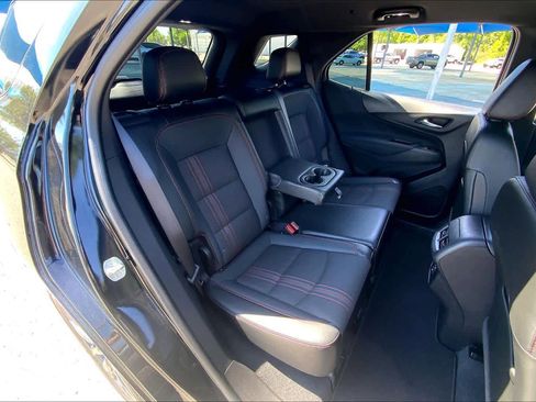 Used 2023 Chevrolet Equinox RS FWD image 20