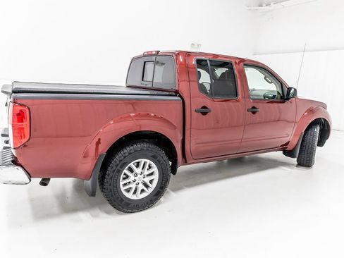 Used 2018 Nissan Frontier SV AWD/4WD image 7