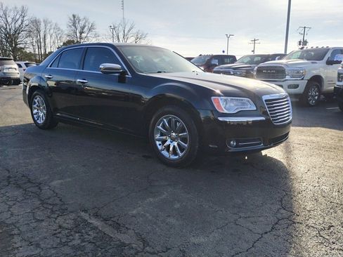 Used 2012 Chrysler 300 Limited image 3